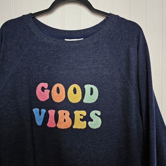 Wildfox Women's Good Vibes Road Trip Sweatshirt Size Medium Crewneck Pullover - Picture 3 of 8